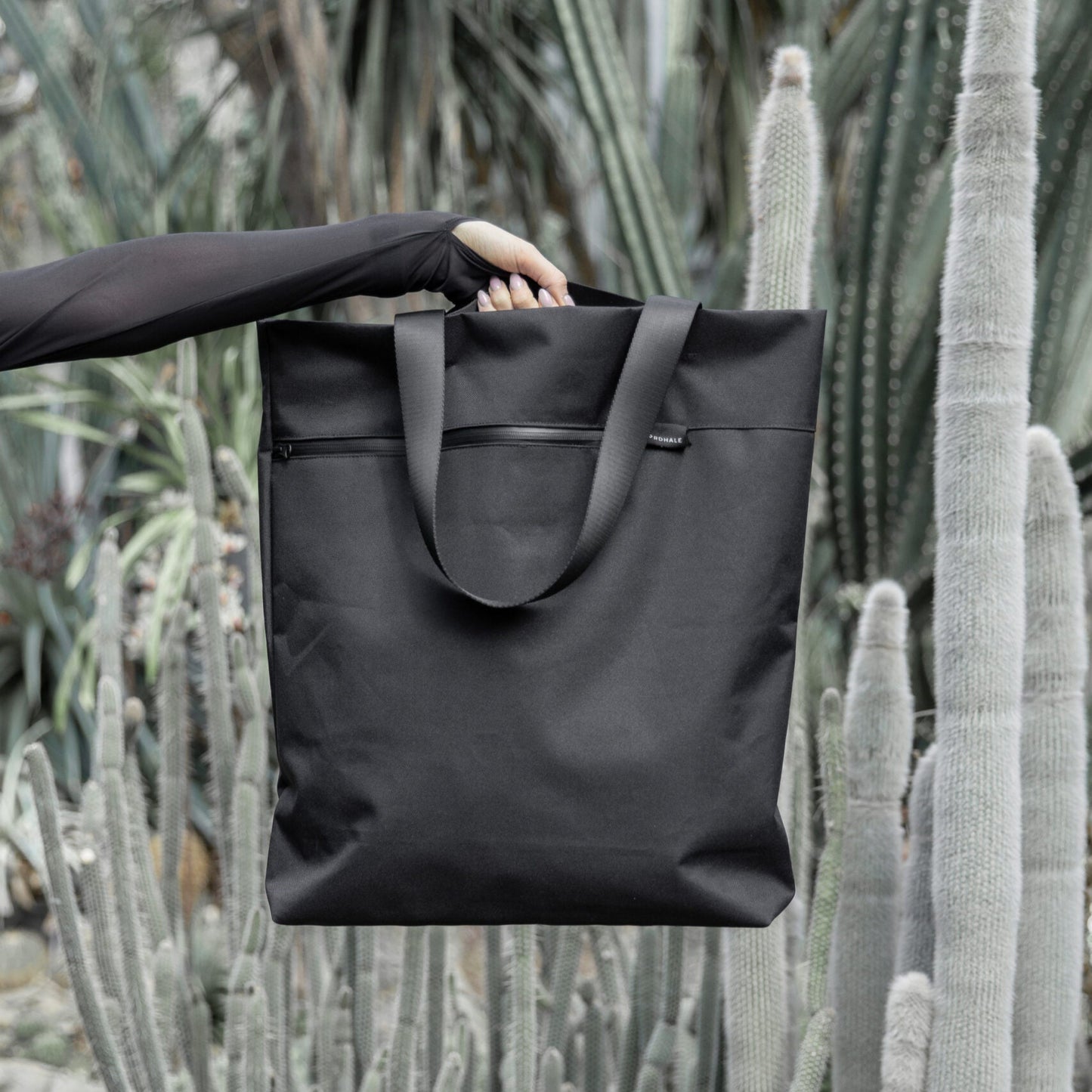 VIK Tote Bag - Large