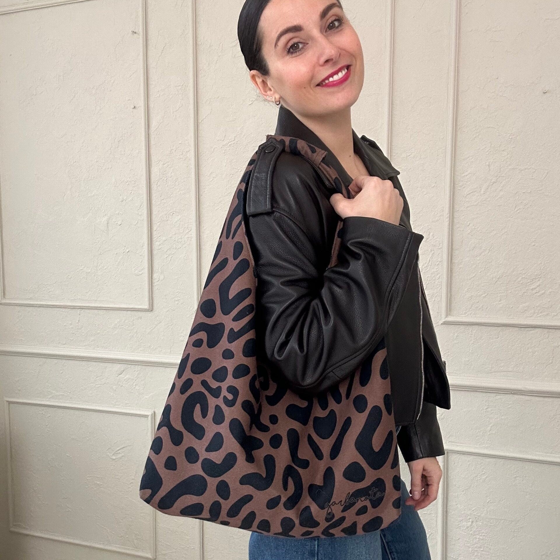 Moon Bag - Classic Leopard